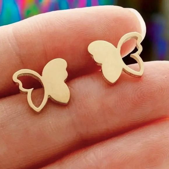 🆕️18K Gold Plated Stainless Steel Butterfly Stud Minimalist Trendy Earrings 🦋 - Picture 5 of 10